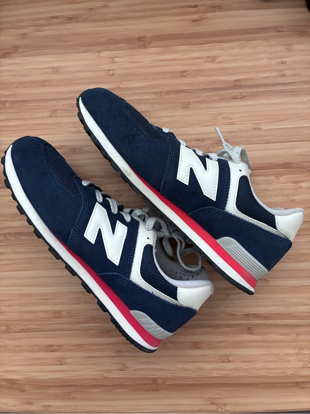 New Balance Men's 574 Navy White Retro Runner